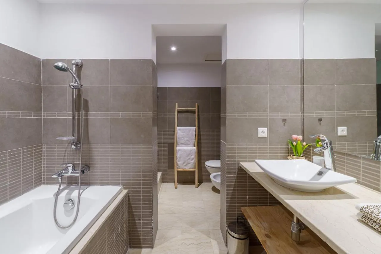 Appartement De Charme Residence Avec Piscine Wifi 마라케시